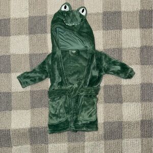 Baby Alligator bath robe. Size 0-9 Months. Washed but never used.